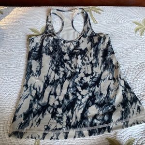 Lululemon Size 6? Beige Black Tank Top Like New!!